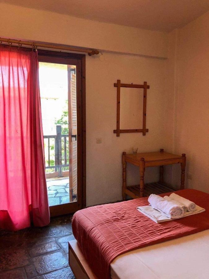 Sarizas Apartments Siviri Bagian luar foto