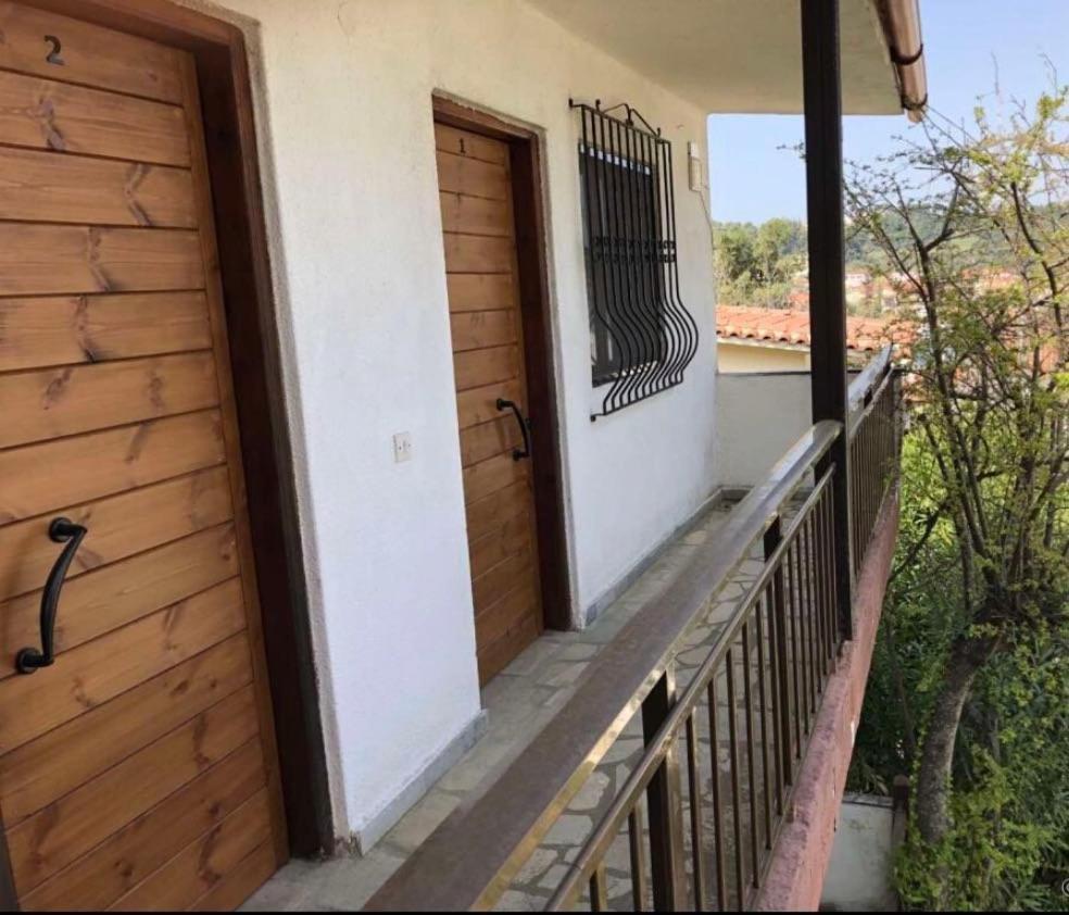 Sarizas Apartments Siviri Bagian luar foto